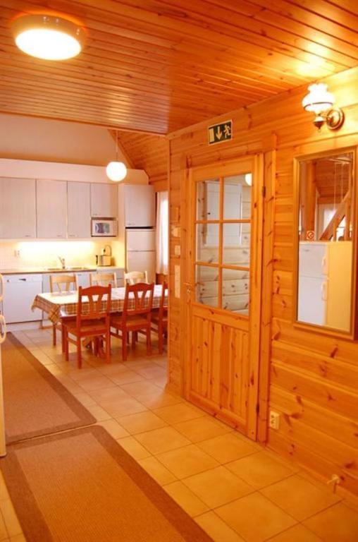 Lomaperkkioe Apartments Vuokatti Room photo