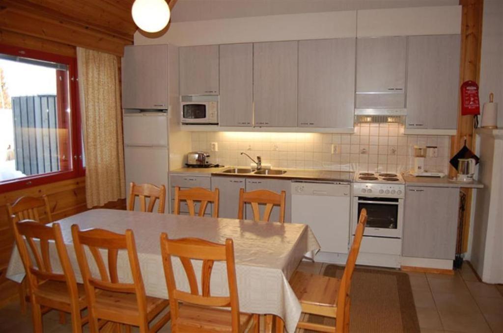 Lomaperkkioe Apartments Vuokatti Room photo